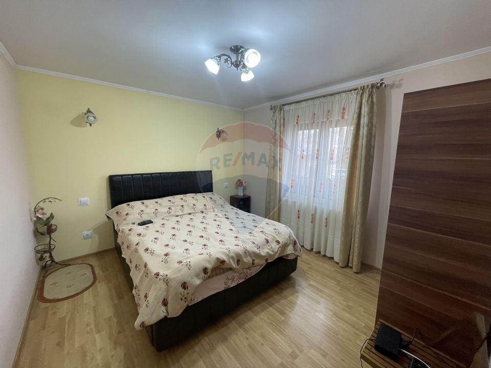 5 room House / Villa for sale