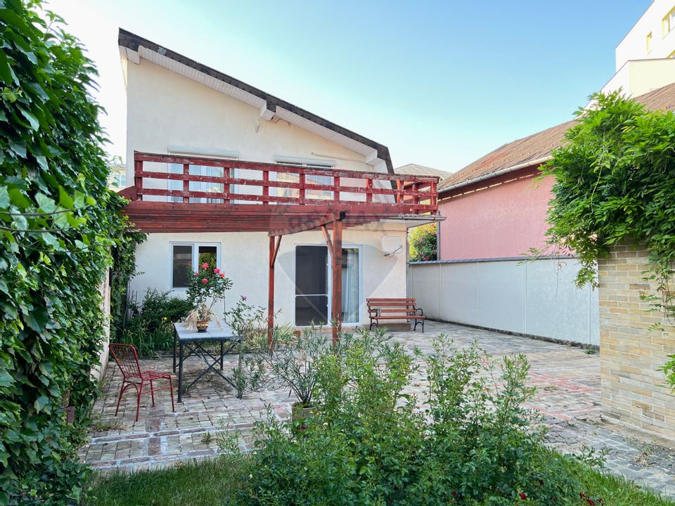 7 room House / Villa for sale, Vasile Alecsandri area
