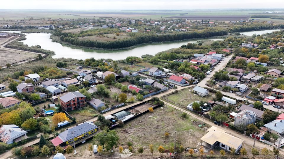 Vand teren intravilan Petrachioaia la pret excelent