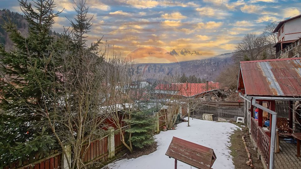 Casă cu 6 camere de vânzare în Azuga, Comision 0%!