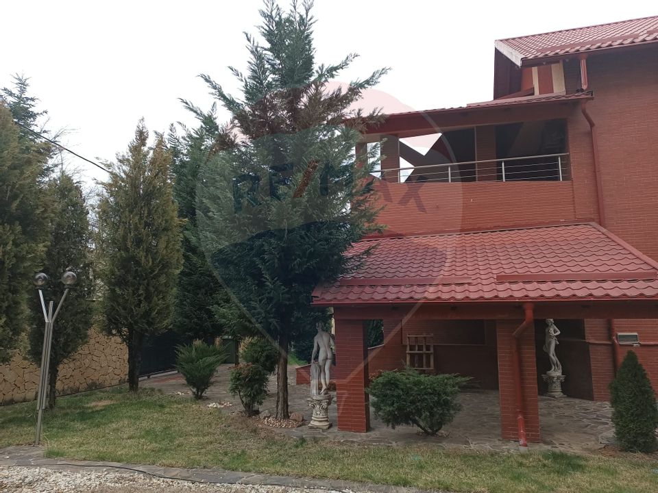 Vanzare Vila , Teren 1,570 mp (1730 mp), Baneasa,  Bdv.  Apicultorilor