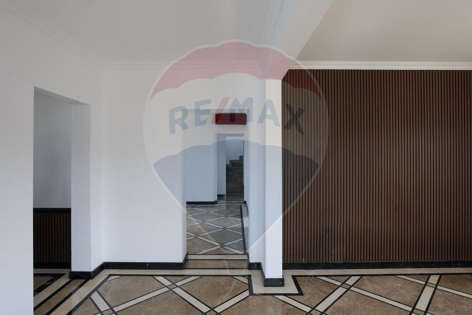16 room House / Villa for sale, Parcul Carol area