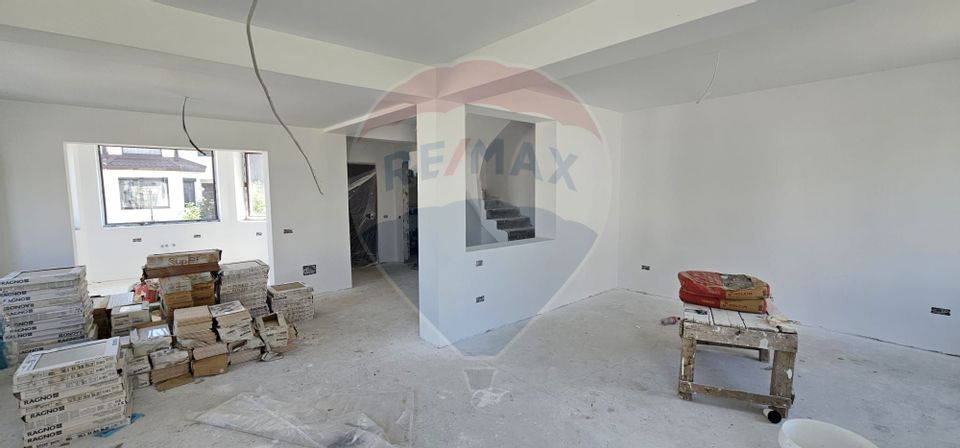 4 room House / Villa for sale