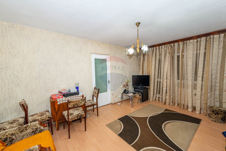 Apartament 4 camere, de vanzare, etaj 2, langa metrou Crangasi