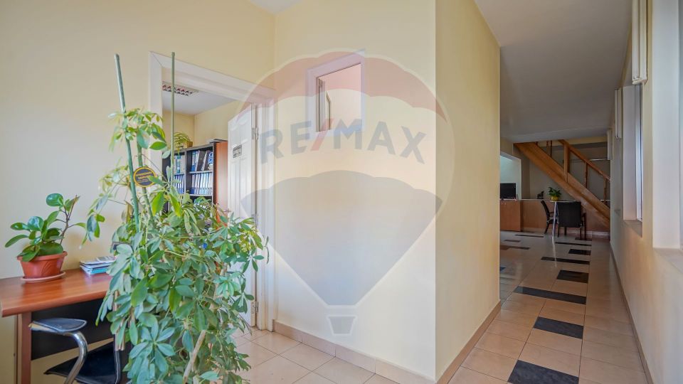 CASA CU SPATIU COMERCIAL SI PARCARE | PIATA UNIRII 12BIS BRASOV SCHEI