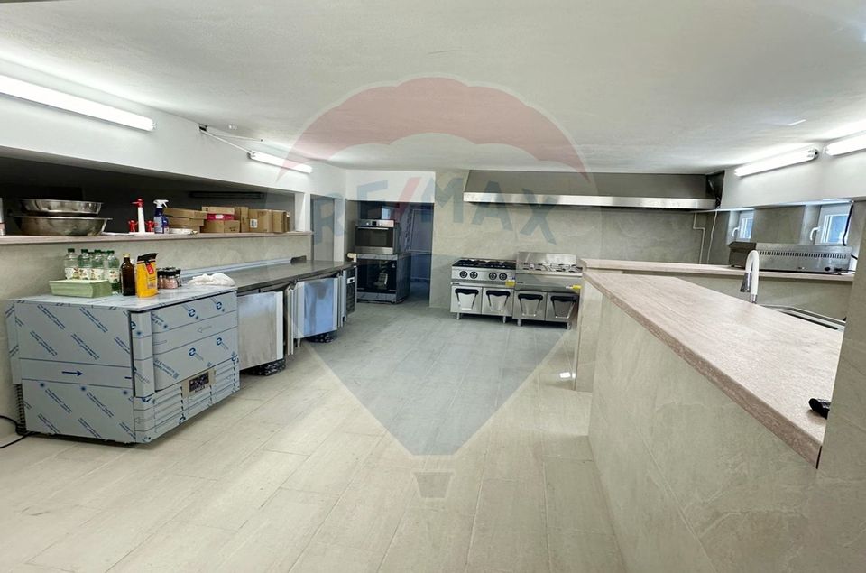 Hotel / Pensiune cu 30 camere de vânzare în orasul Giurgiu