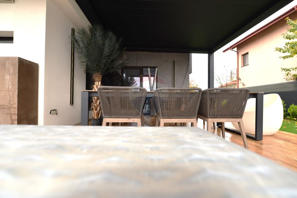 Casa Vila cu 4 camere de vanzare in  Cernica langa padure