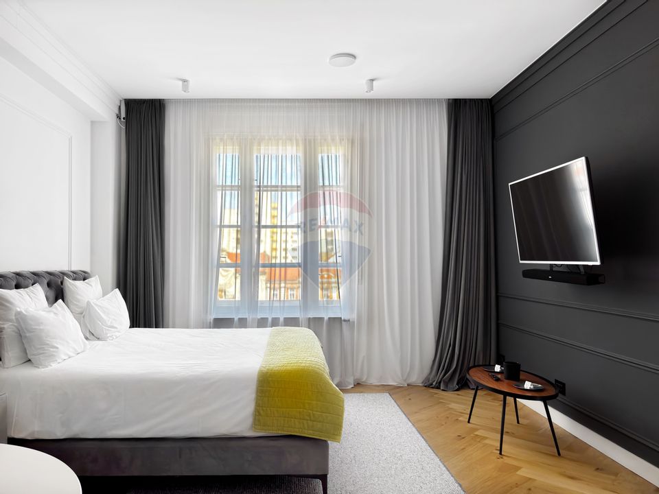 Vedere directă spre Piața Unirii, finisaje lux, apart. chirie, 97.6 mp