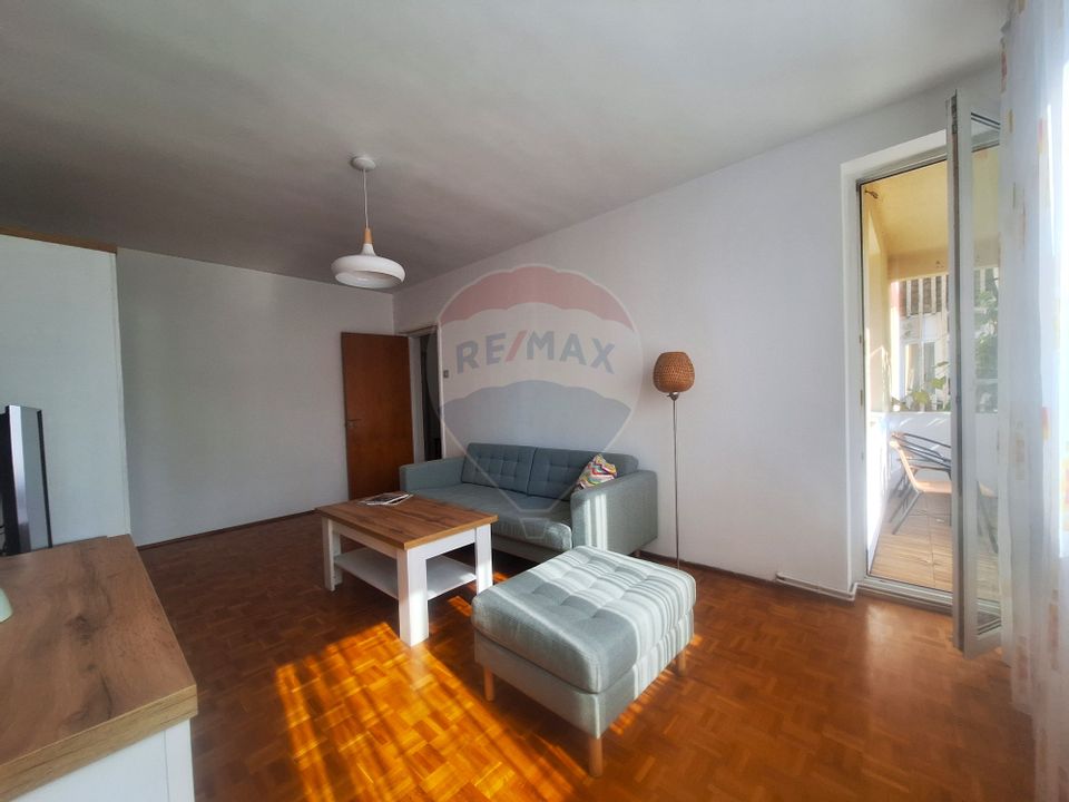 Apart. modern de inchiriat, 3 camere decomandate str Hategului et 2