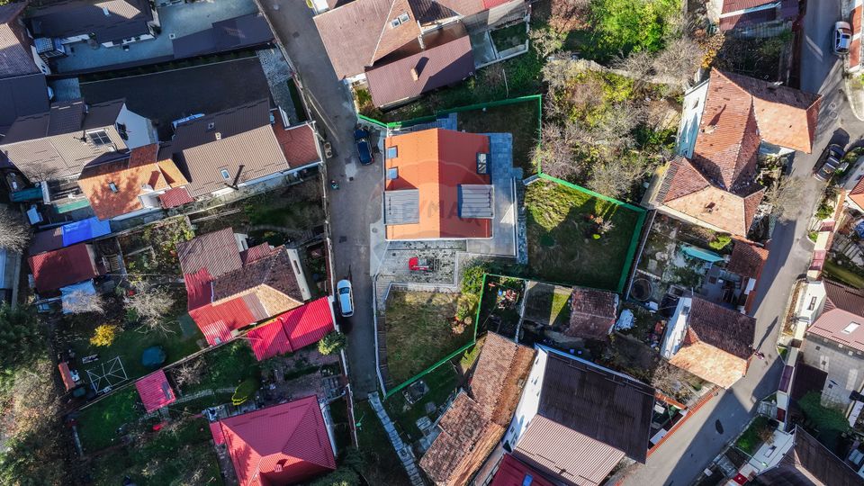 Armonie între tradiție și modernitate – Vilă contemporană în Brasov