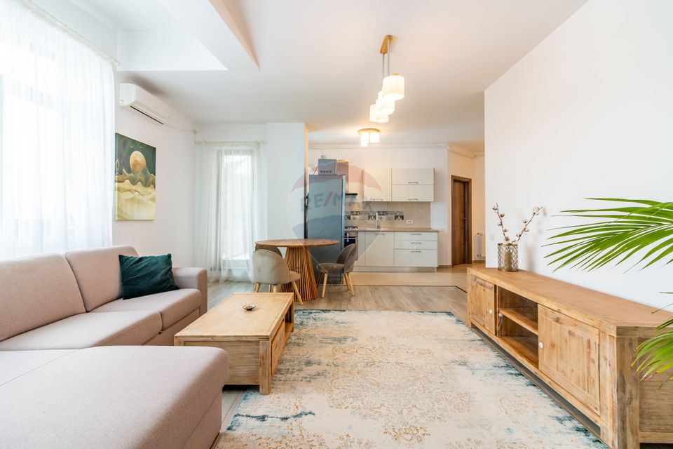 3 room apartment | Damaroaia | 87 sqm | 3/3 | two bathrooms | Park