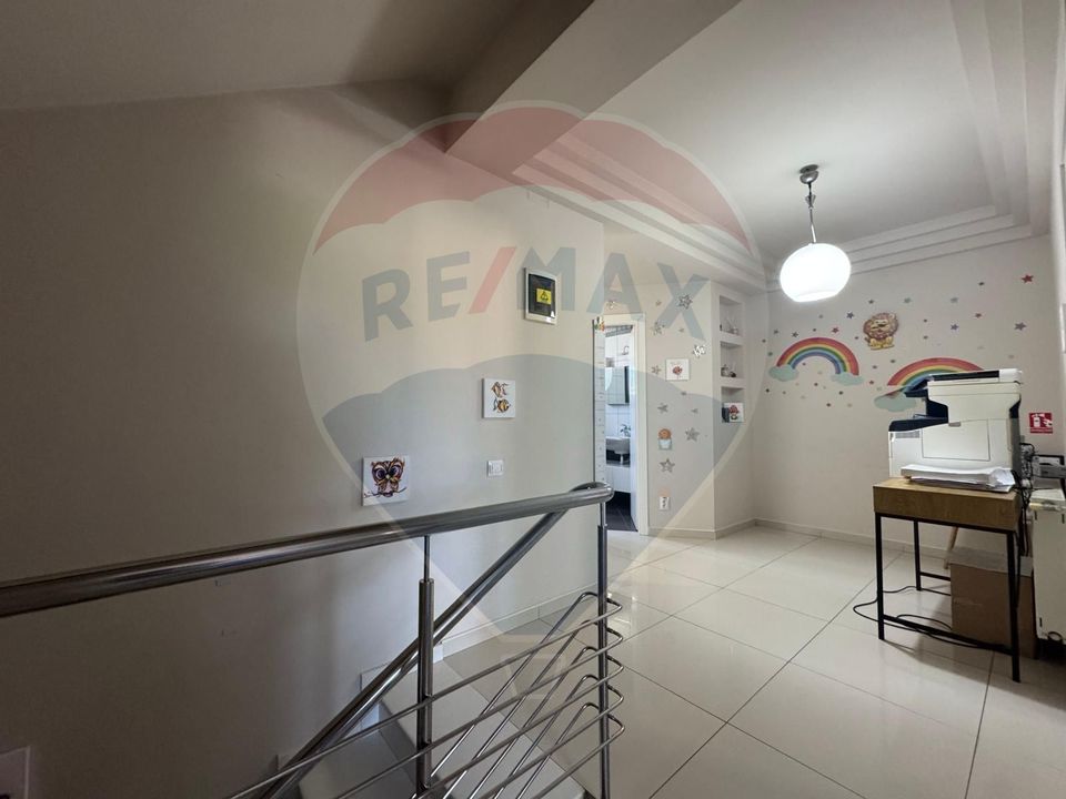 Casă / Vilă spațioasă de închiriat – Militari, zona Moinești