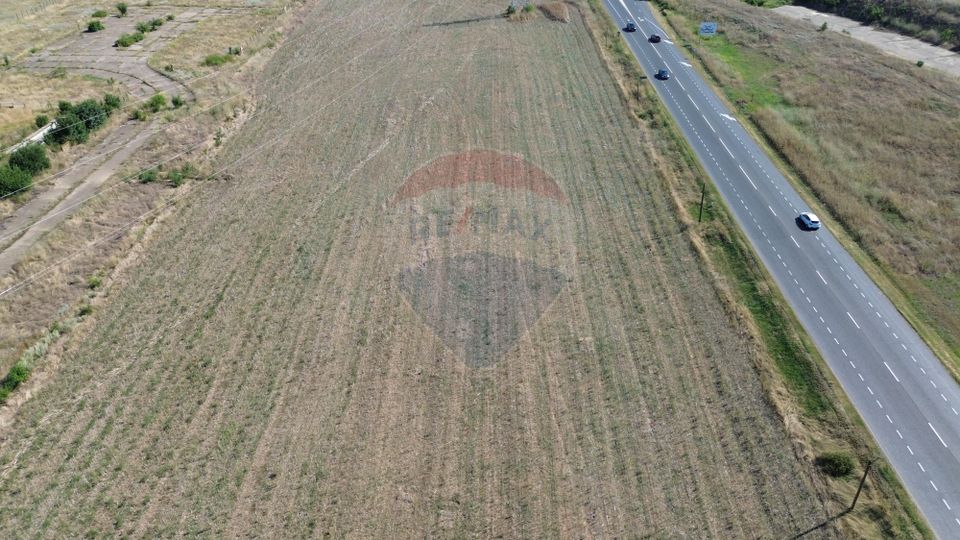 Land 9,971sqm Marasesti / Drumul E 85