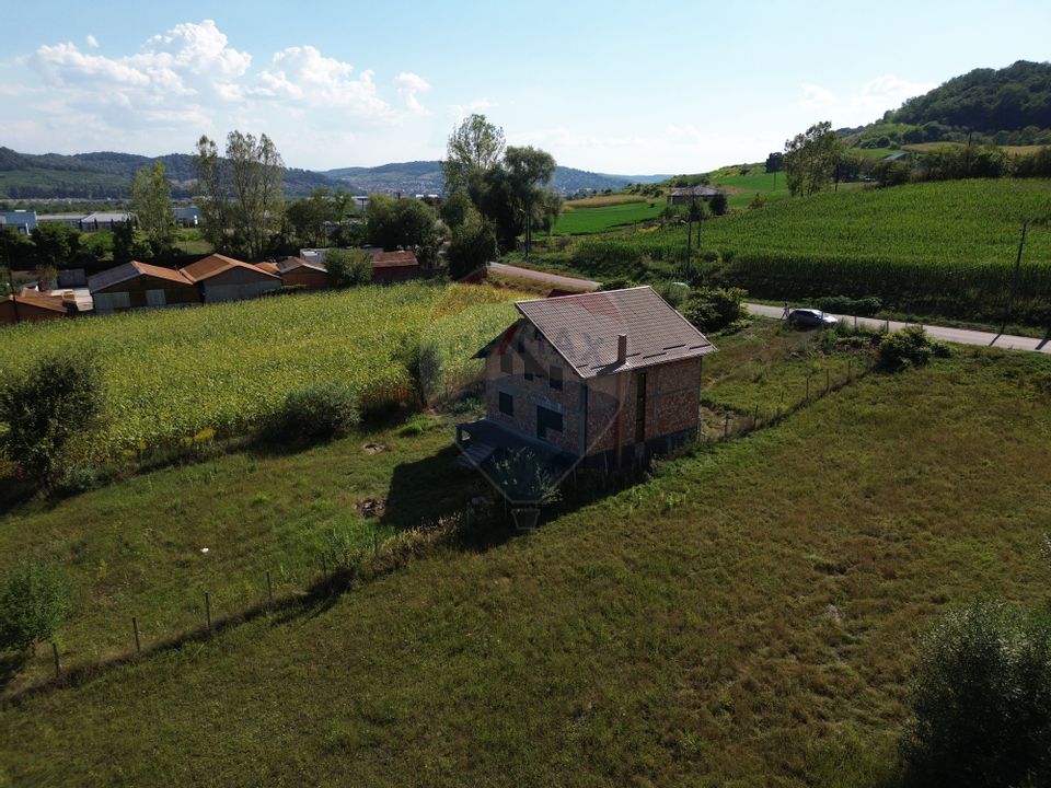 Casă langa Medias cu 2500 mp teren