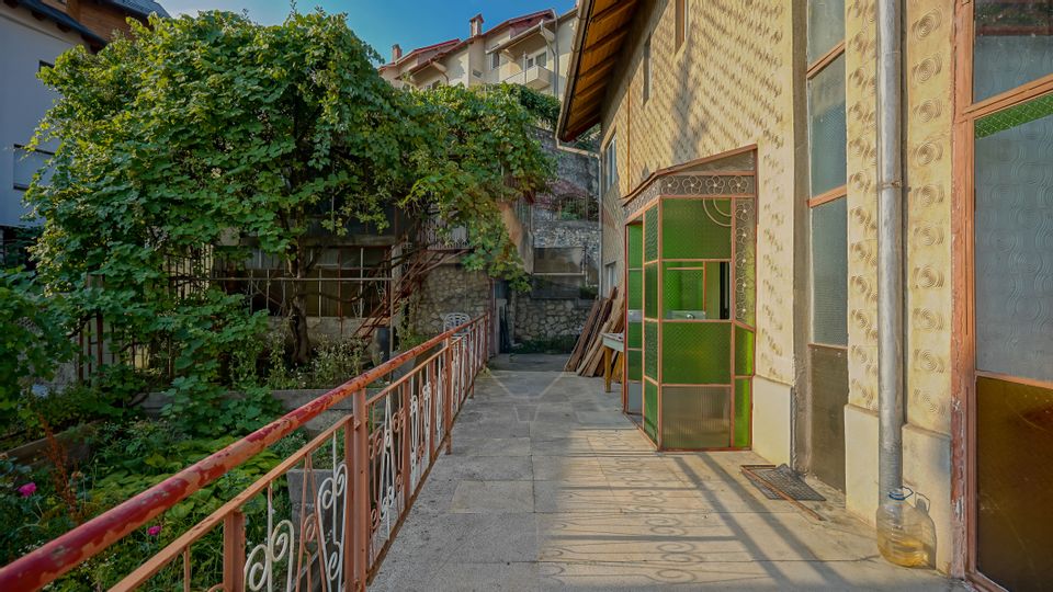 6 room House / Villa for sale, Brasovul Vechi area