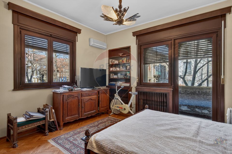 Vila cu arhitectura florentina | Proprietate rara in zona Dorobanti