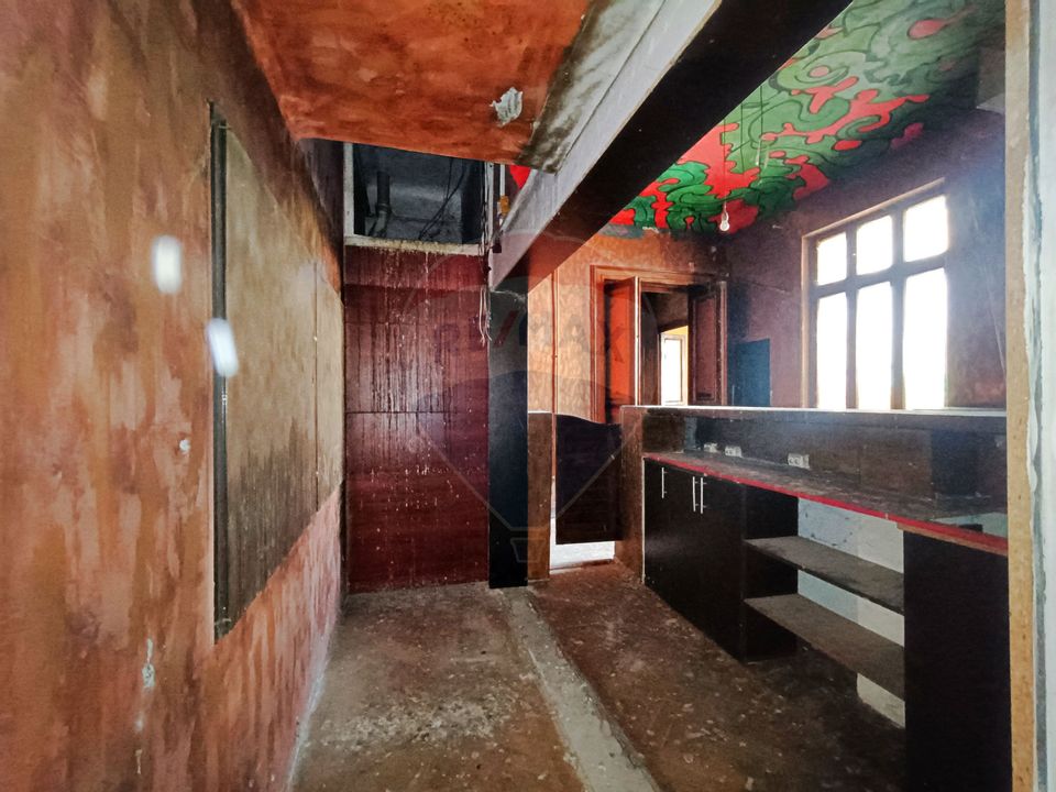 Vanzare Vila Interbelica Stradala, Pta Regina Maria, Ocazie Investitie