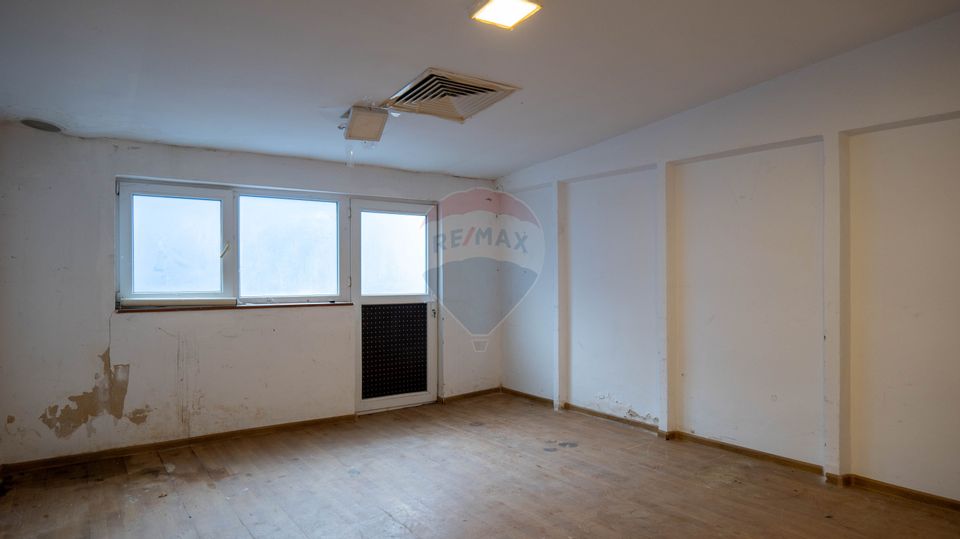 79.58sq.m Commercial Space for rent, Teiul Doamnei area