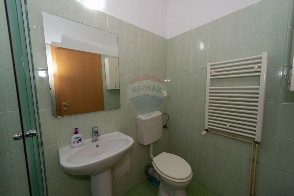 Apartament cu 3 camere de vanzare complex  Rasarit De Soare, Titan