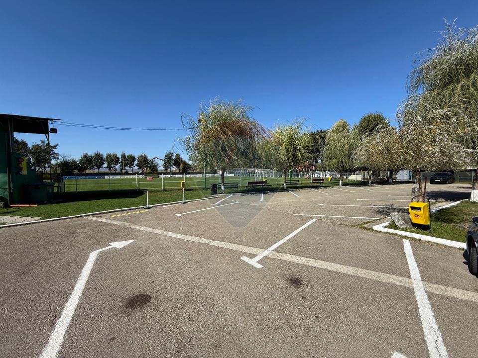 Cladire cu teren de inchiriat Bacau Calea Romanului