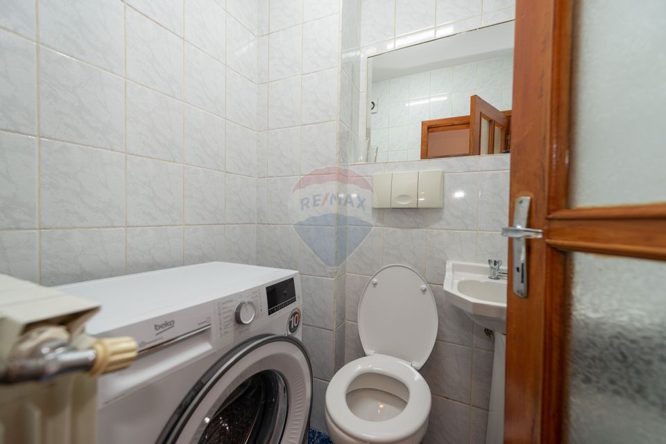 Apartament de vanzare 3 camere în zona Unirii, Mircea Voda