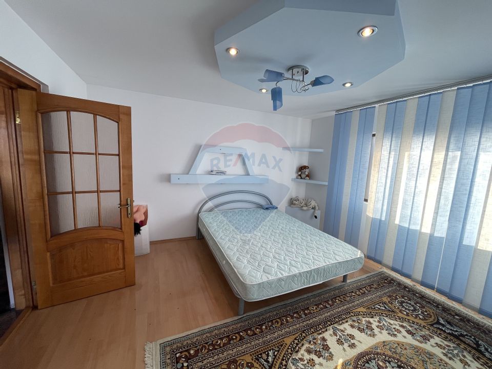 11 room House / Villa for sale