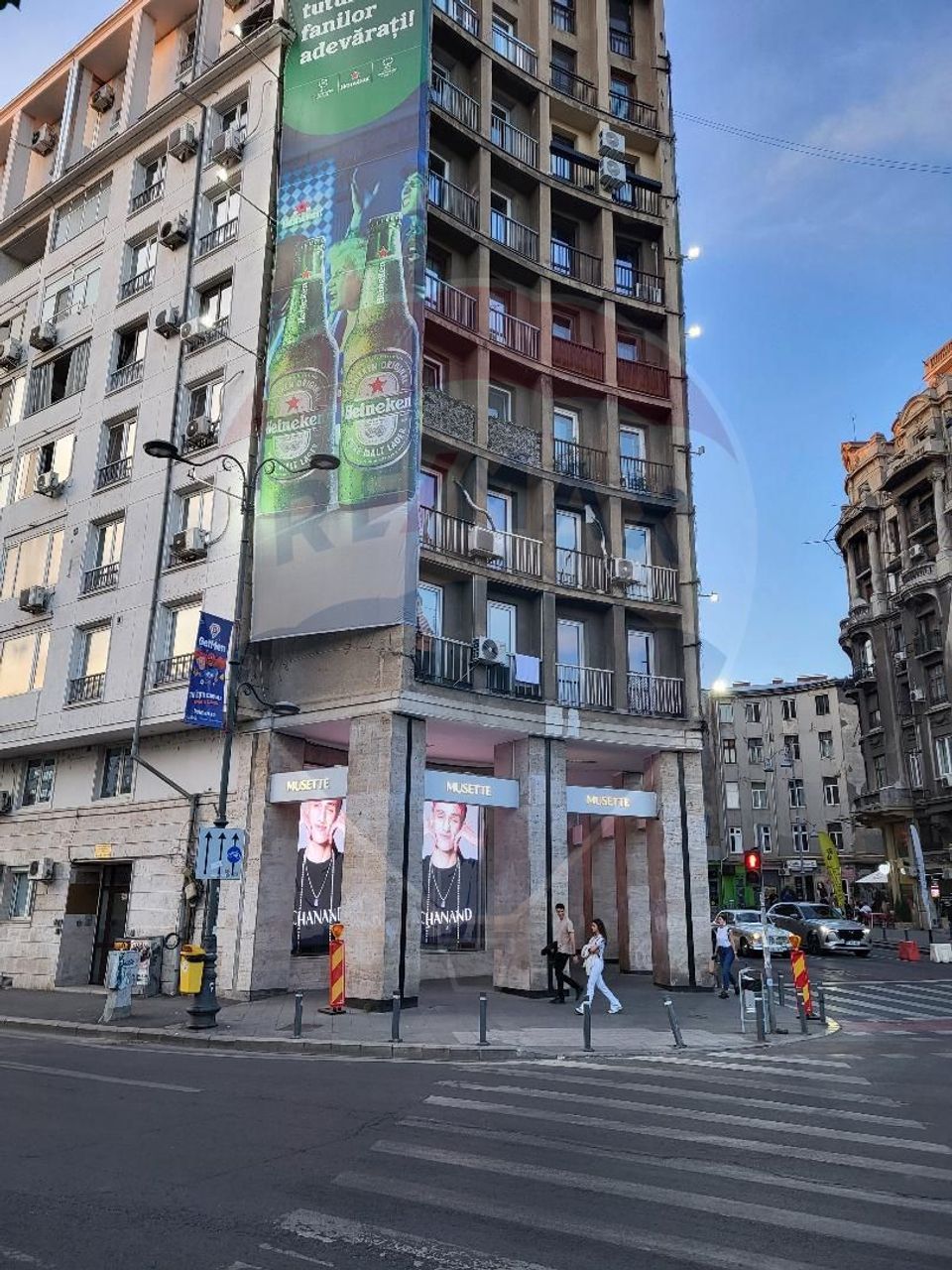 Apartament cu 2 camere de vanzare in Calea Victoriei nr 1