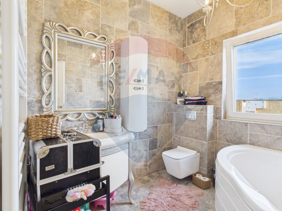 Vilă moderna si luminoasa 2020, cu 5 camere, 500mp curte