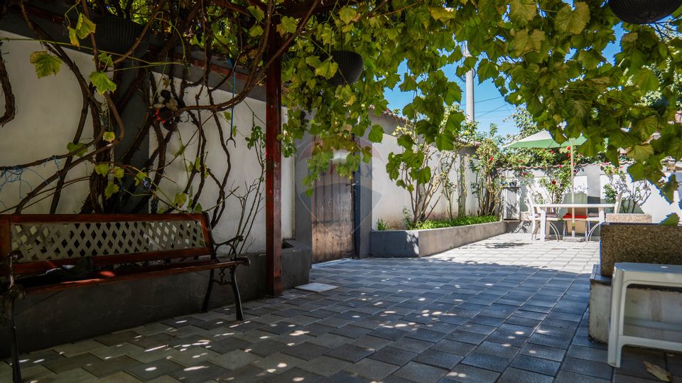 Investitie - vanzare vila deosebita, zona Fundeni - Dobroesti