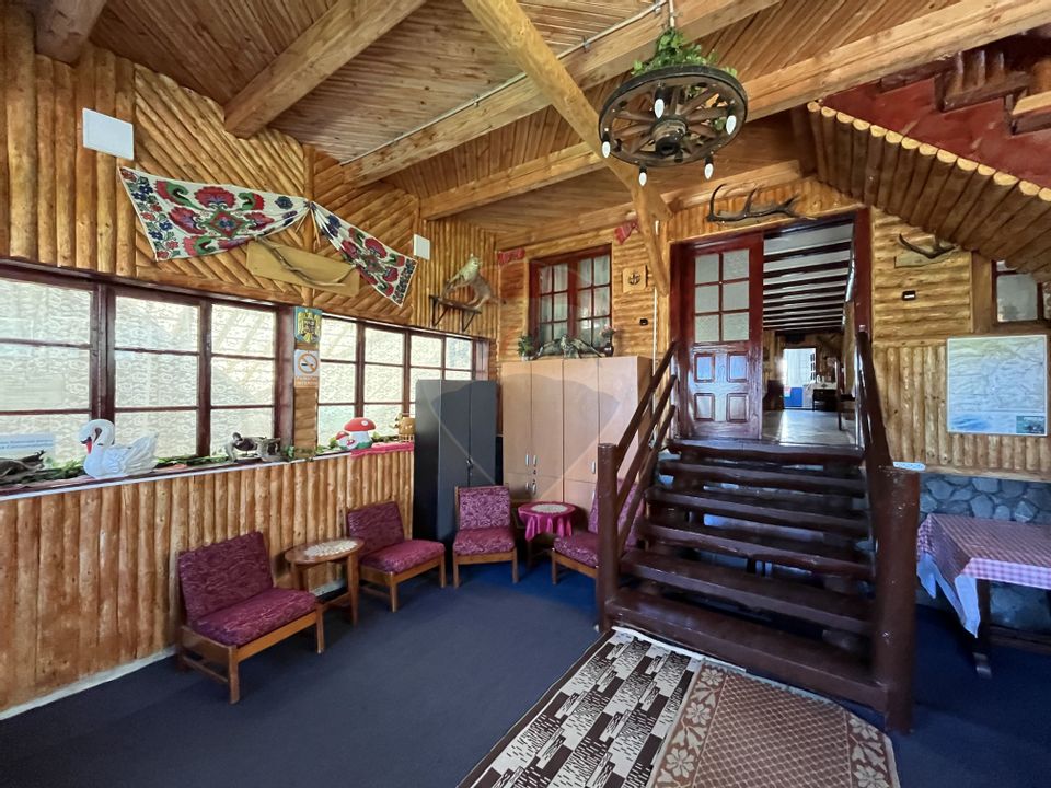 Pensiune de vânzare in vârf de munte la Ciocanu - lângă Sirnea