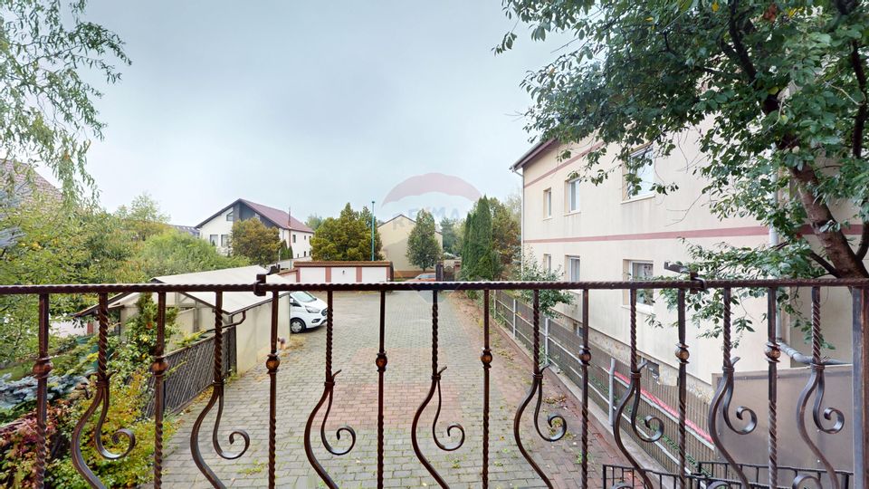 Spațiu pentru birou sau activitate ușoară – 2 camere + terasă