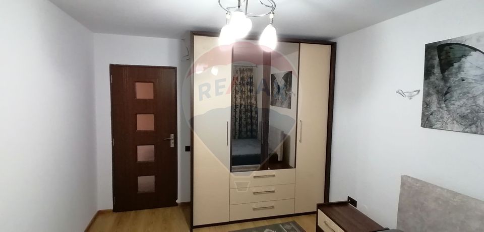 Apartament cu 3 camere de inchiriat in zona Manastur