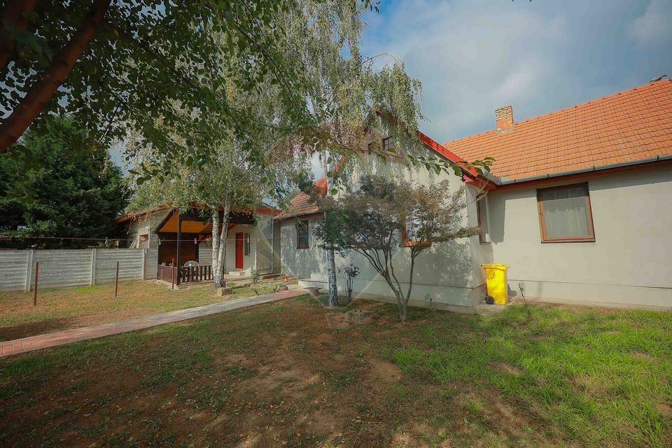 4 room House / Villa for sale