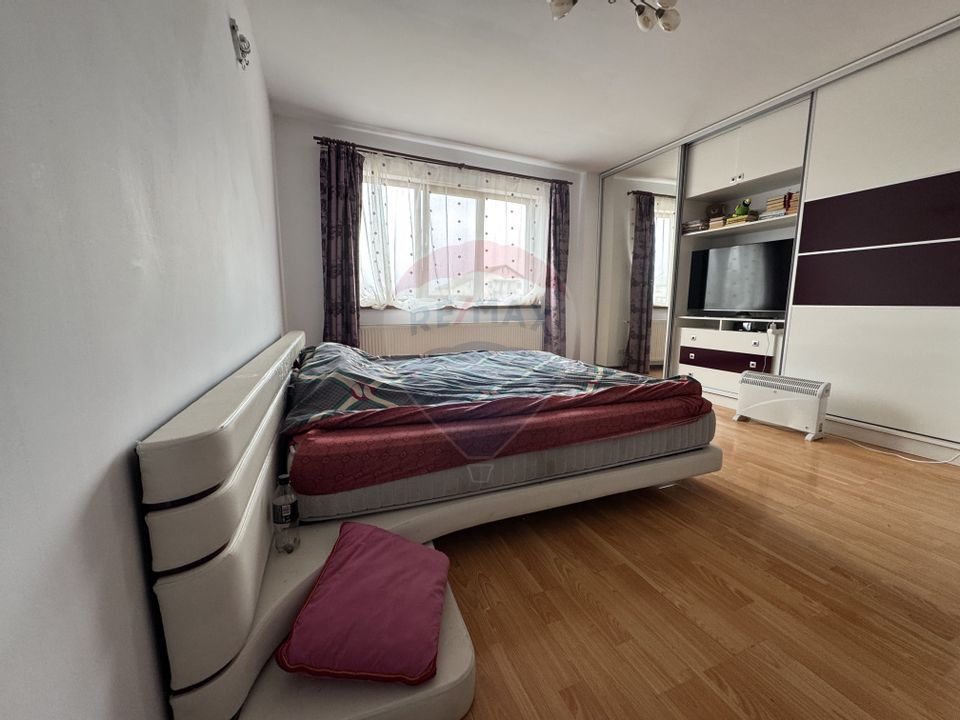 Casă spațioasă cu posibilitate de extindere sau modificare ca duplex