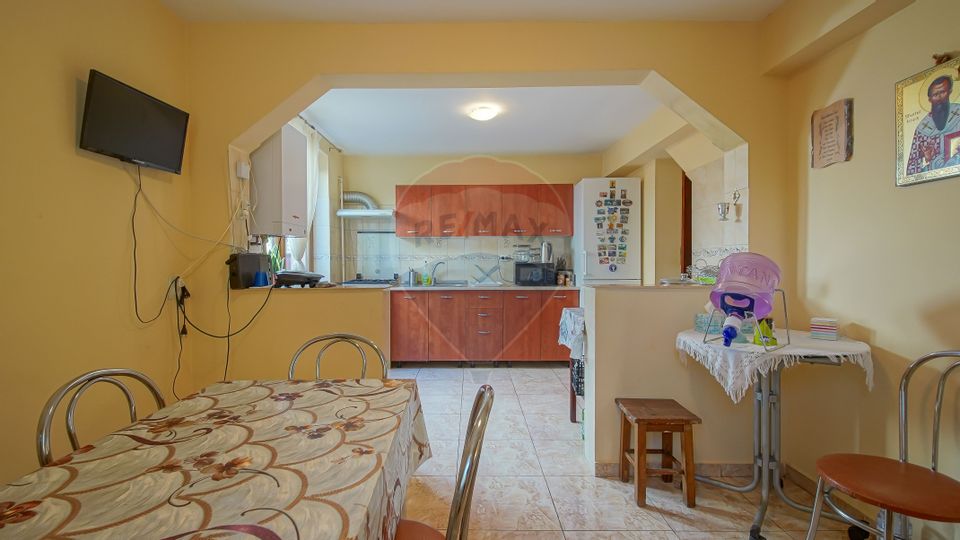 REZERVAT Casă tipică pentru un stil de viață liniștit  Craiter, Brașov