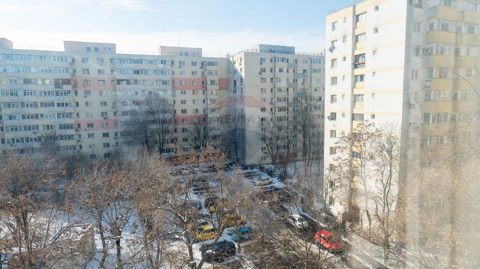 Vanzare apartament 4 camere, zona Pasajul Doamna Ghica