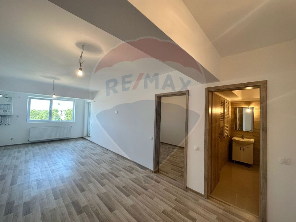 De Vanzare Studio 2 Camere 44 mp Bloc Nou 2026 Optiuni Parcare