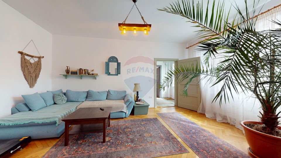 5 room House / Villa for sale, Brasovul Vechi area