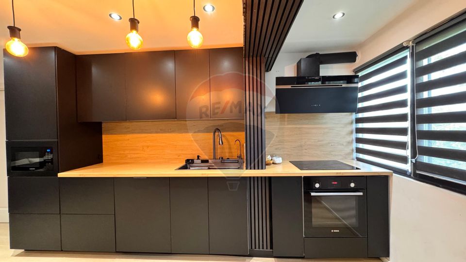 4 room Apartment for sale, Tomis Nord area