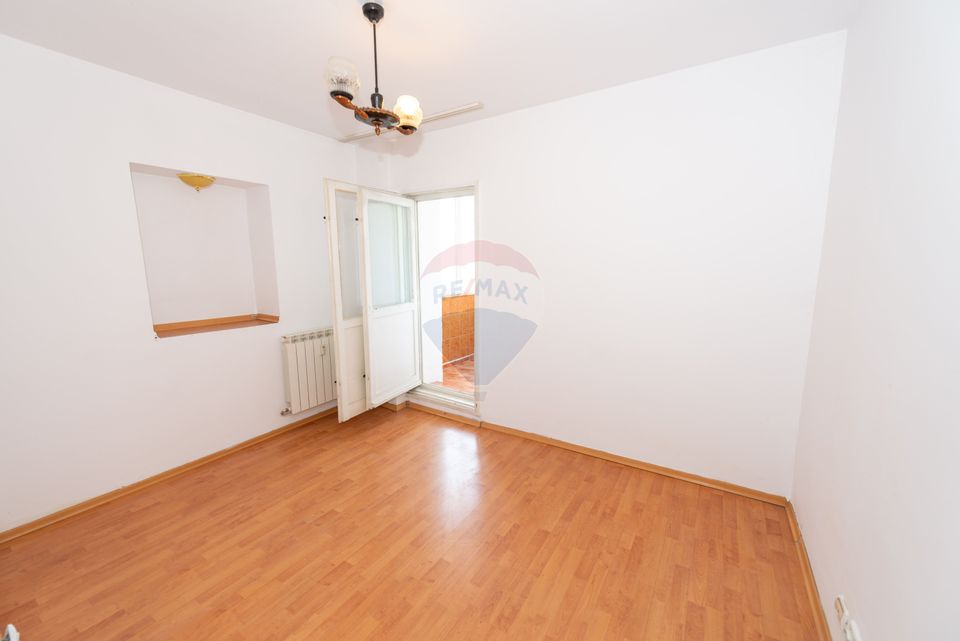 Apartament 3 camere de vanzare + boxa, Panduri, 4 balcoane