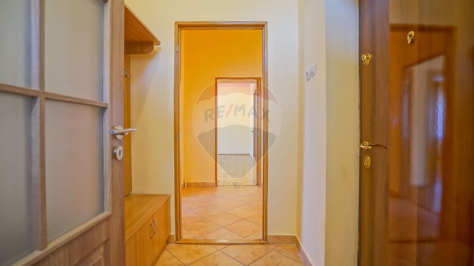 4 room Apartment for rent, Dealul Cetatii area