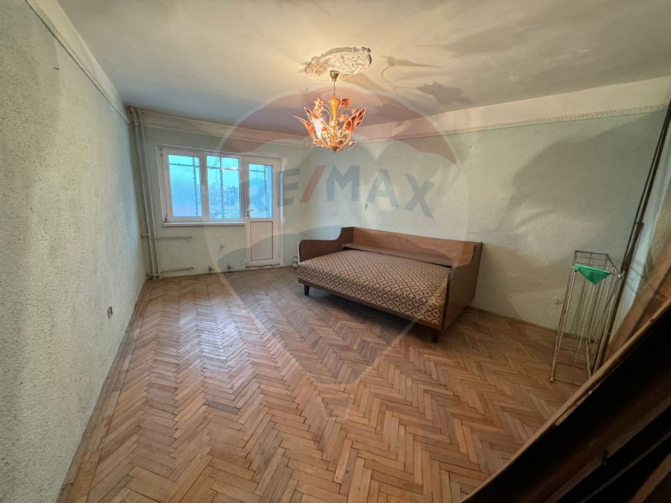 Apartament cu 2 camere str. Fulger