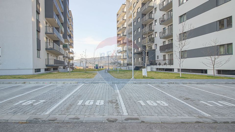 2 room Apartment for rent, Tractorul area