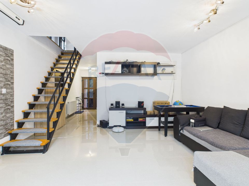 5 room House / Villa for sale