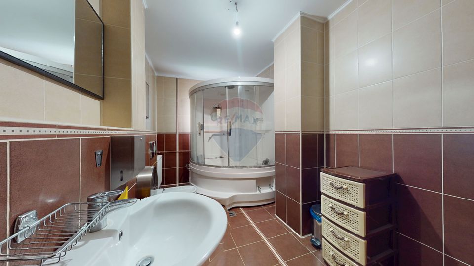 7 room House / Villa for sale, Ghimbav Livada area