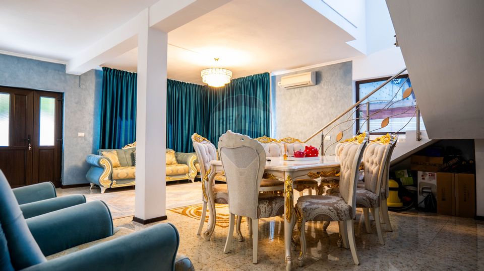 Vanzare vilă cu 4 camere si teren, zona Dobroesti