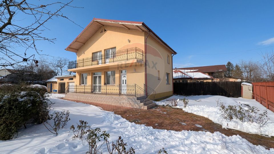 5 room House / Villa for sale, Central area