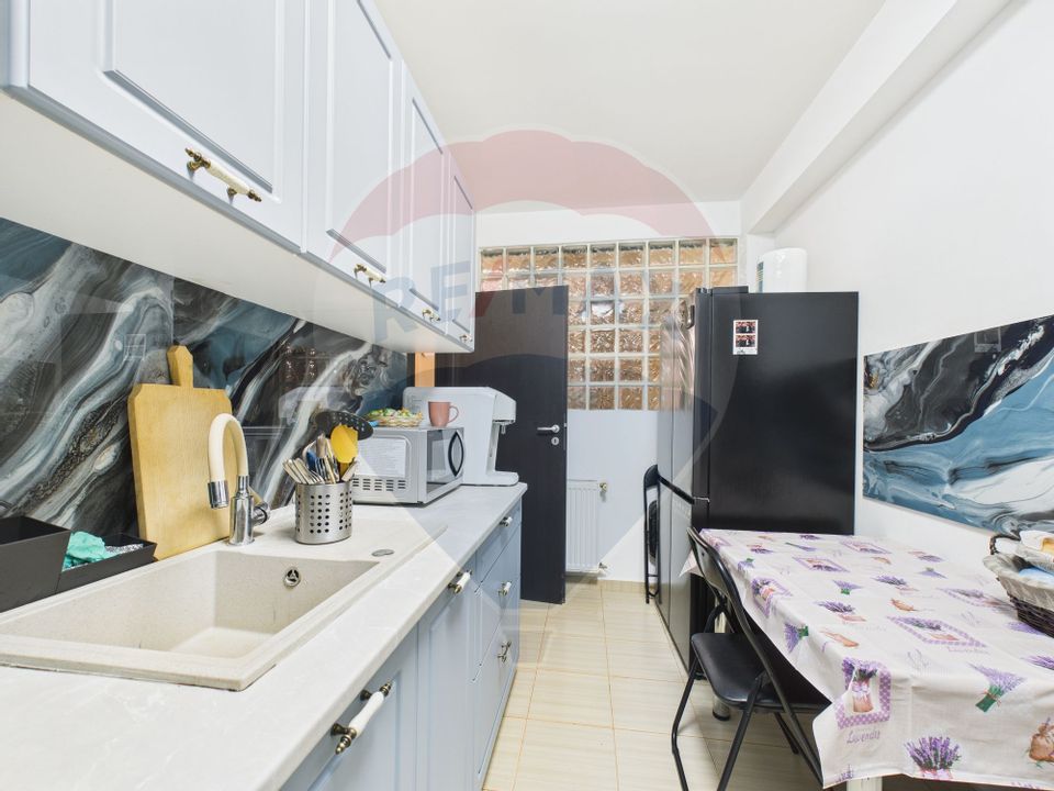 Apartament 3 camere vanzare | Jiului | Bd. Gloriei | centrala proprie