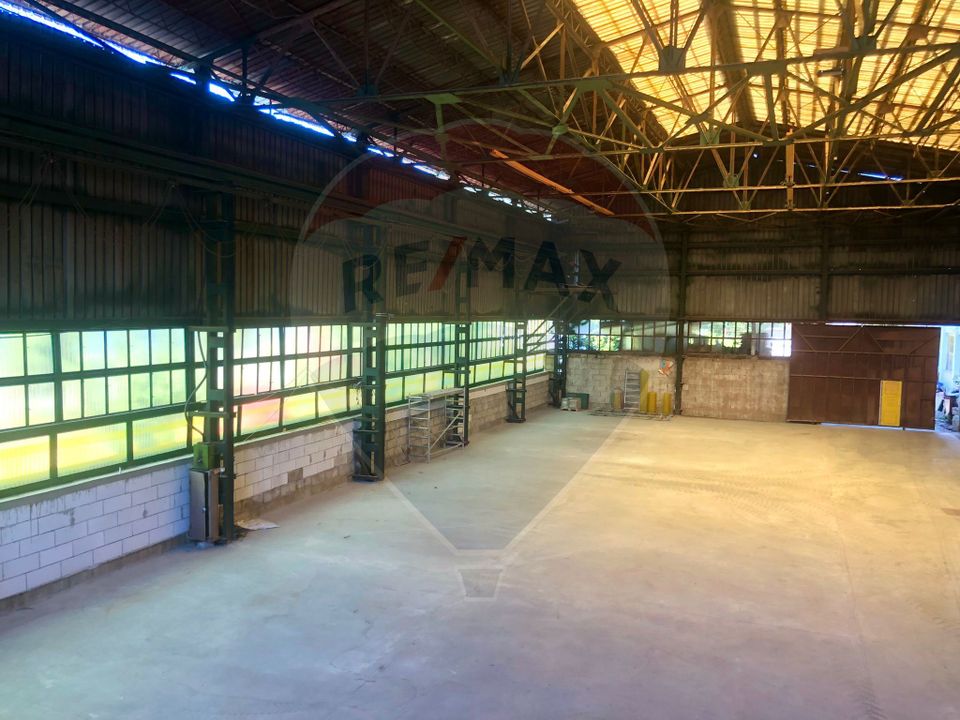 Hala industriala 550mp + 450 mp curte de închiriat