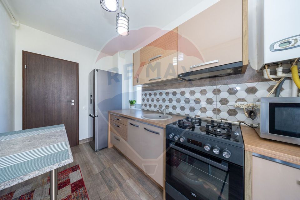 Apartament 2 camere decomandat de vanzare